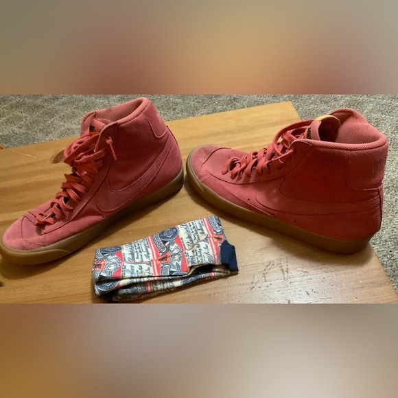 Nike Other - Nike size 12 high top canvas sneakers.wine / burgundy in color n hand made socks